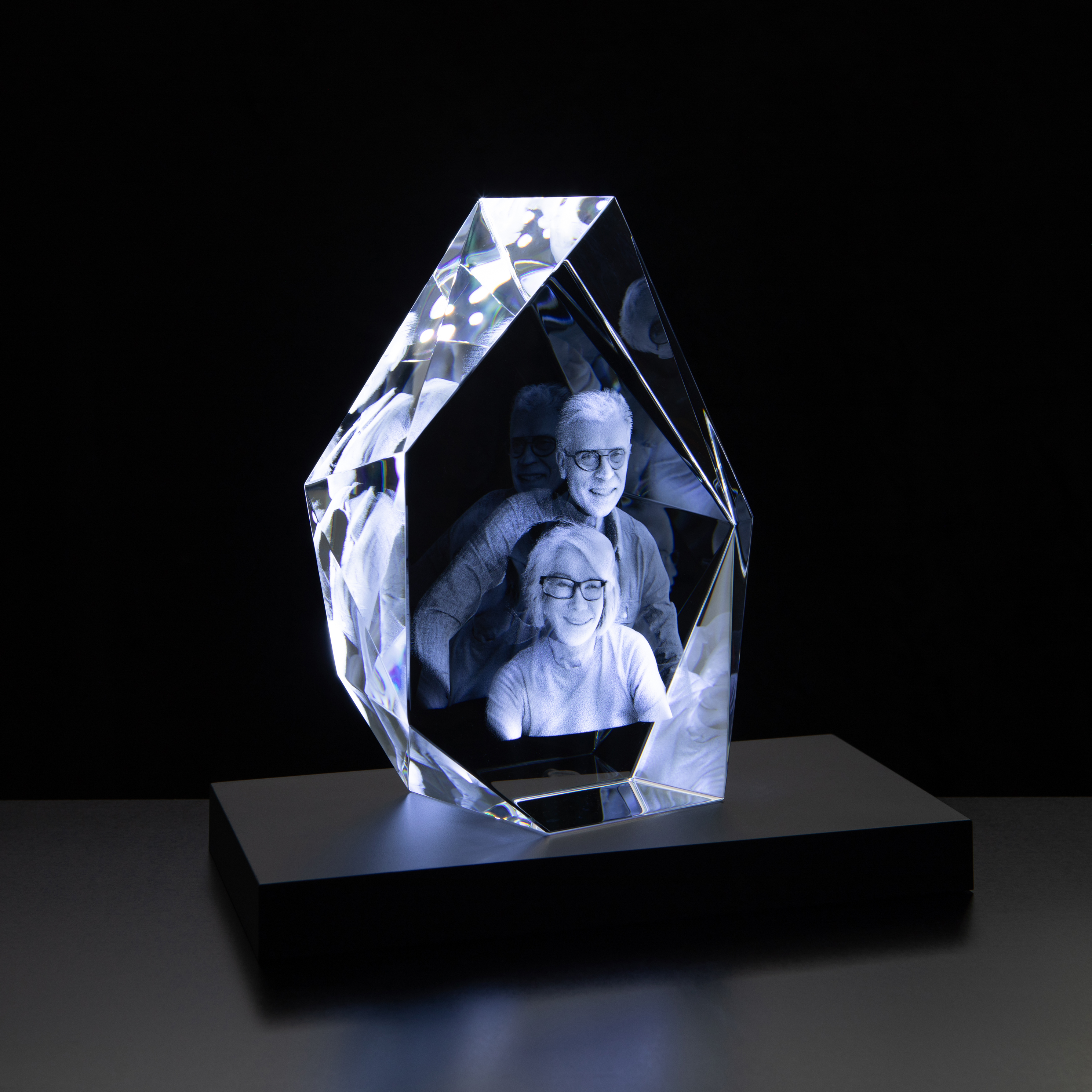 17cm Optical Crystal Facet Iceberg Award
