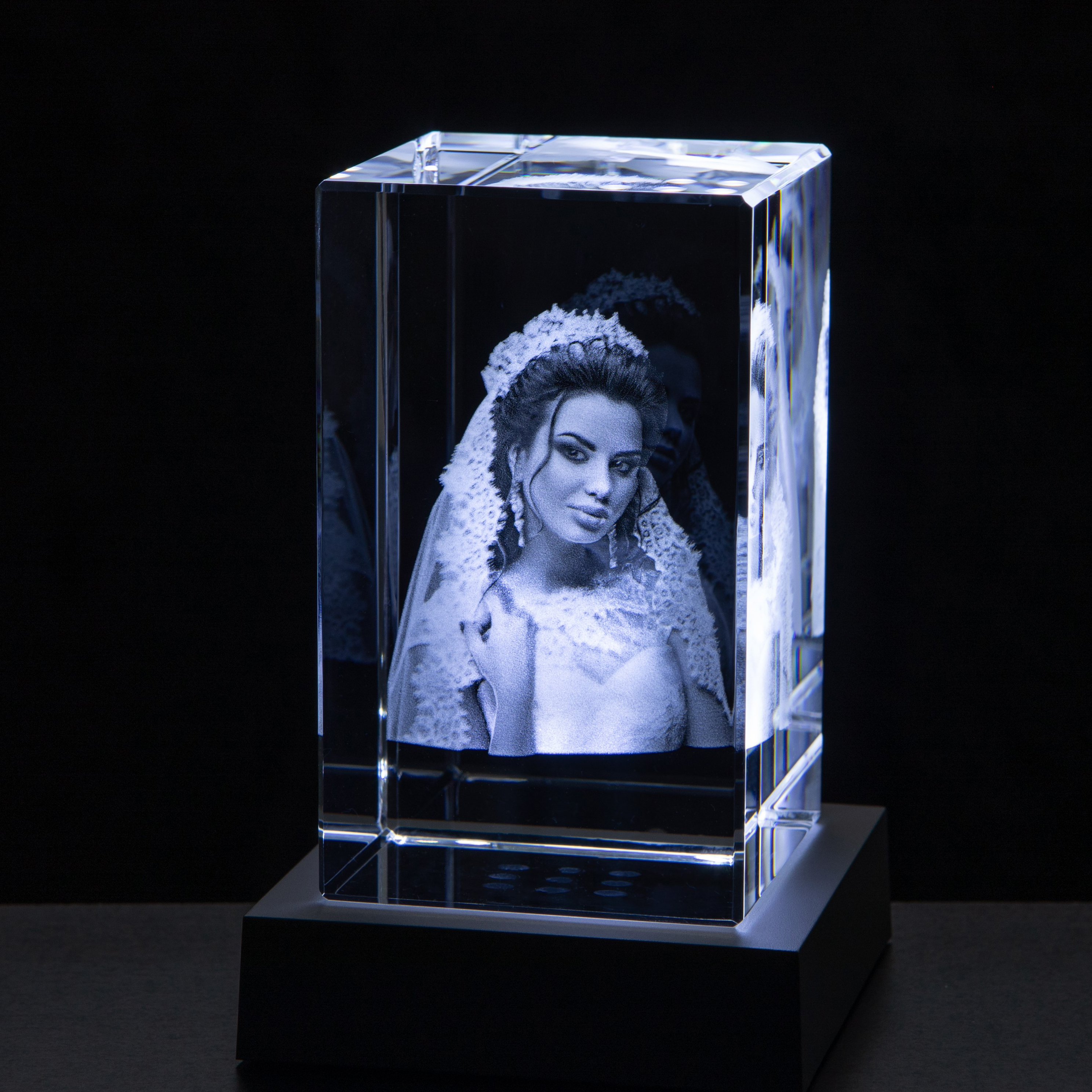 20cm x 6cm x 6cm Optical Crystal Rectangle H or V