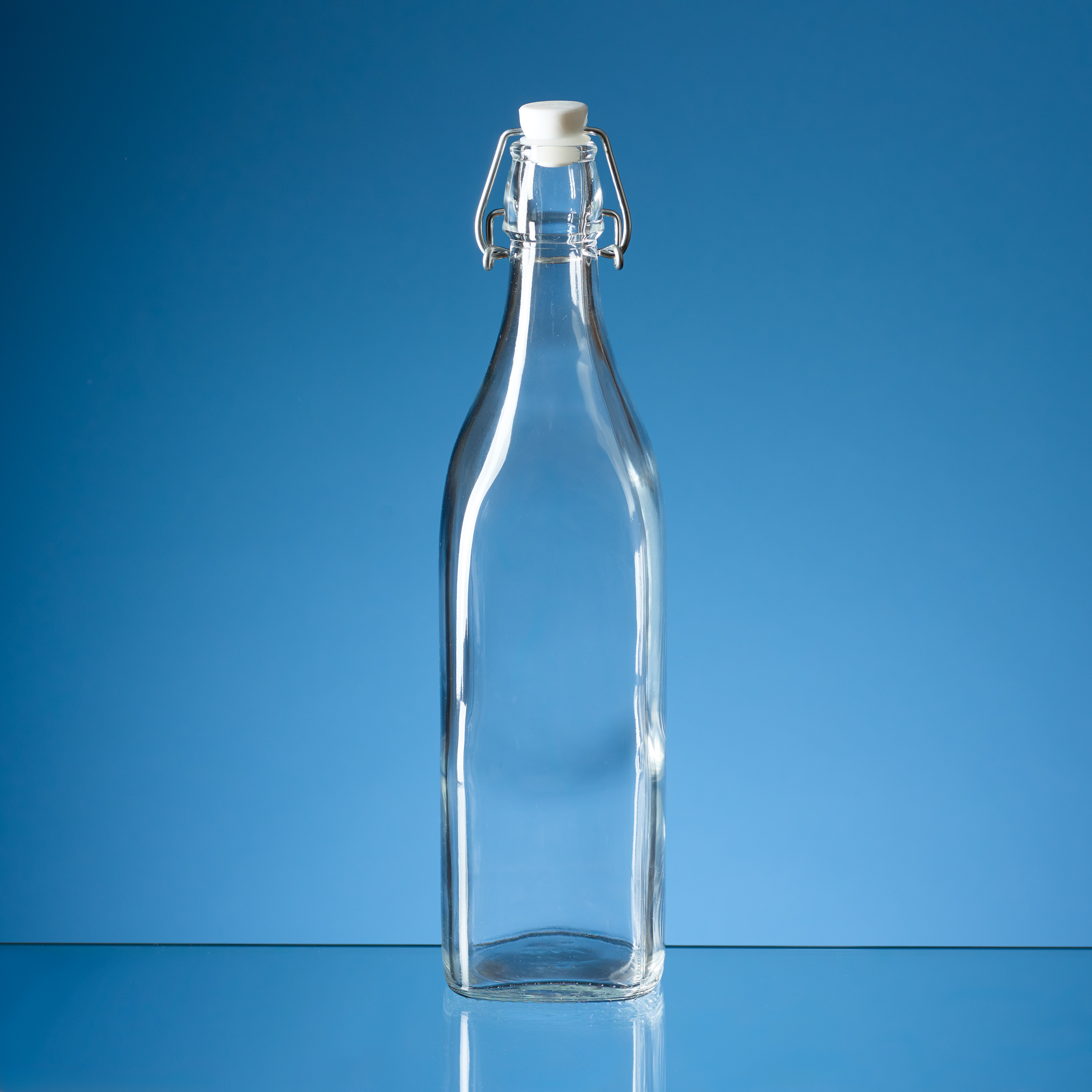 1ltr Square Whte Cap Swing Top Bottle with White Washer
